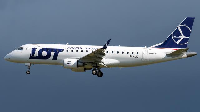 SP-LIC::LOT Polish Airlines